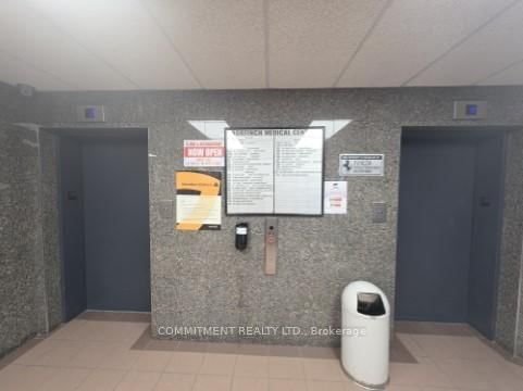 302 - 2100 Finch Ave W, Toronto, M3N 2Z9 | Image 3