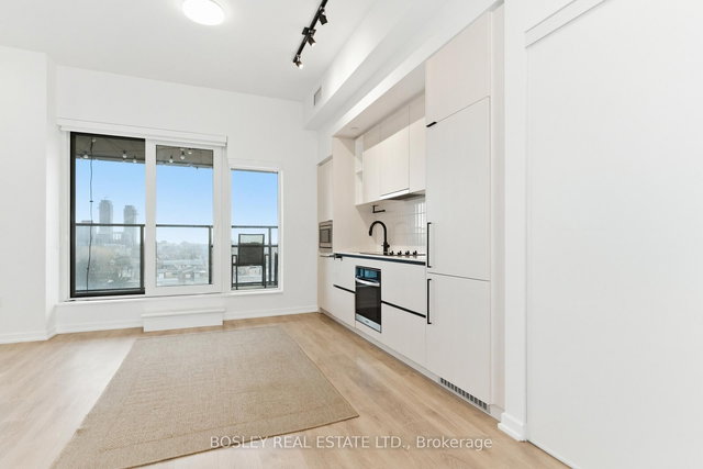 502 - 10 Graphophone Grove