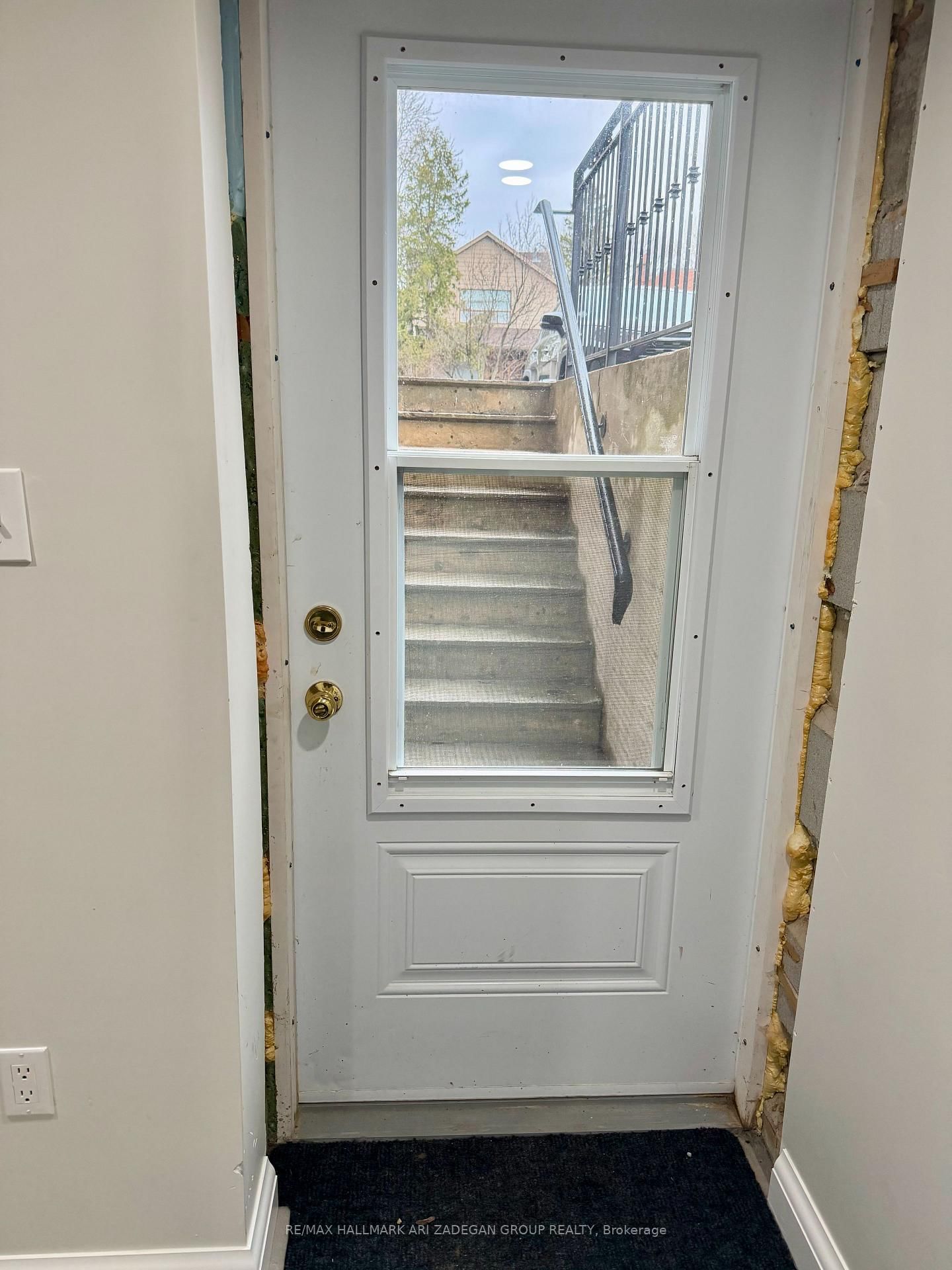 153 Queens Drive, Unit Lower - Photo 12