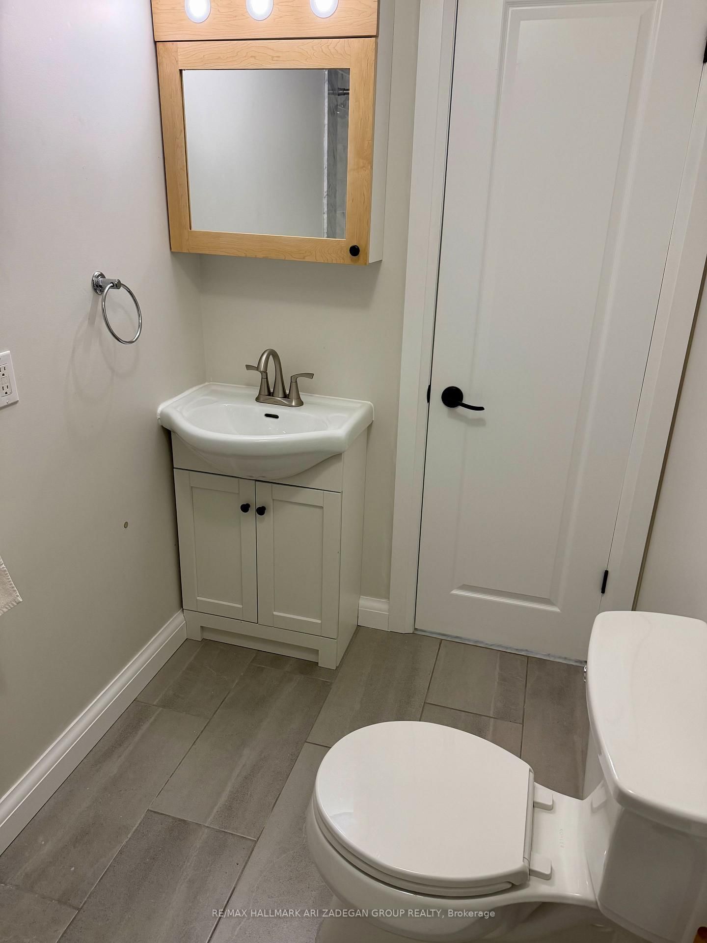 153 Queens Drive, Unit Lower - Photo 7