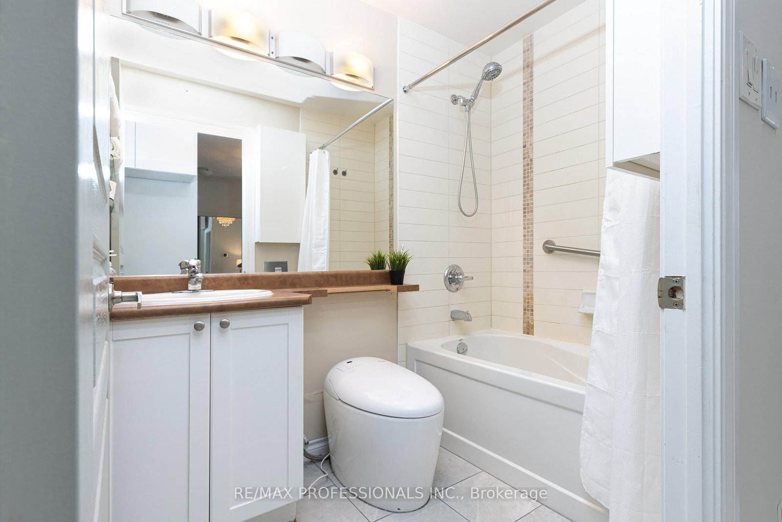 3525 Kariya Drive, Unit 2701 - Photo 13