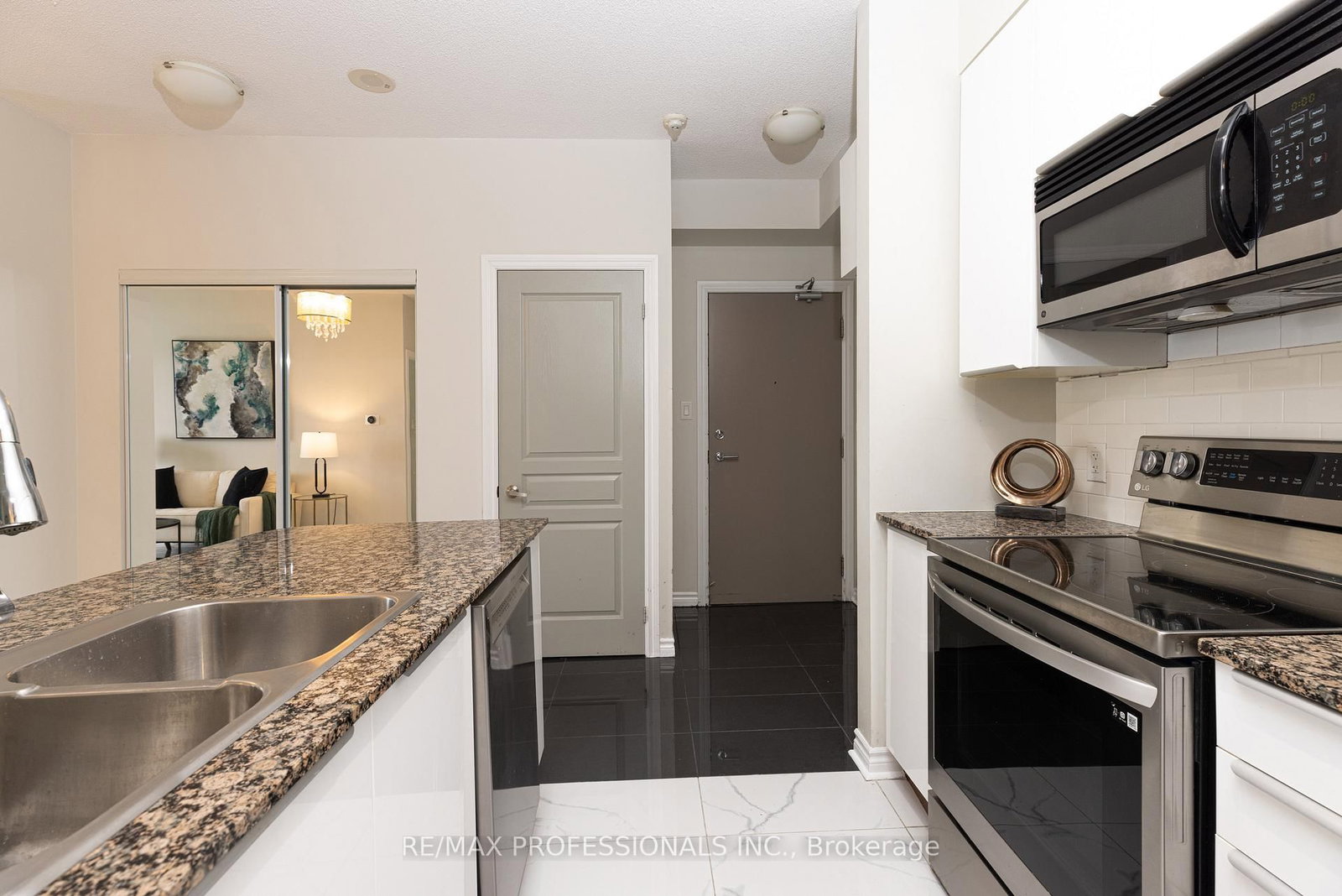3525 Kariya Drive, Unit 2701 - Photo 8