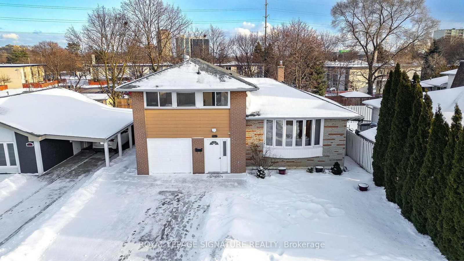 1271 Canford Crescent - Photo 36