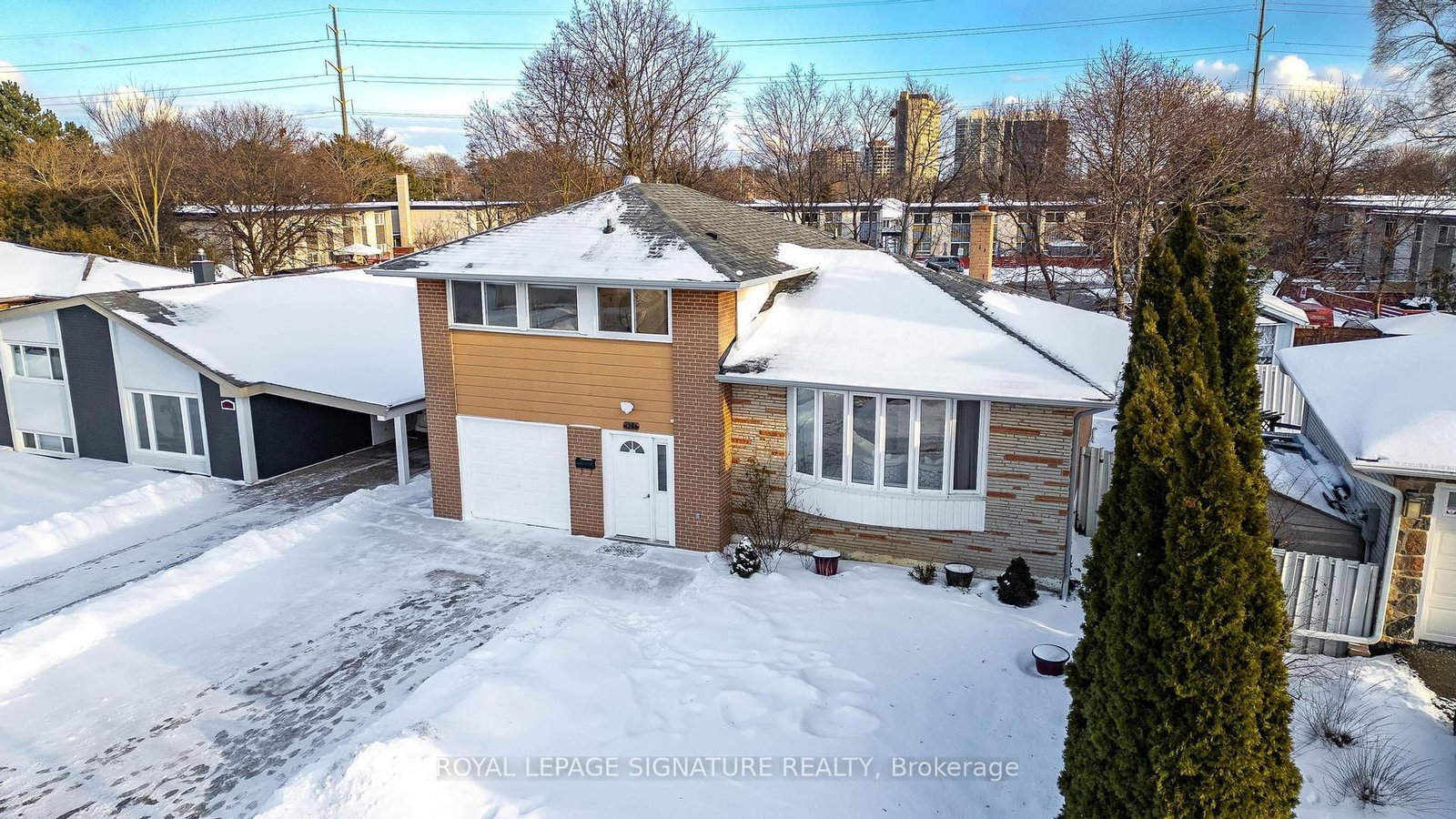 1271 Canford Crescent - Photo 40