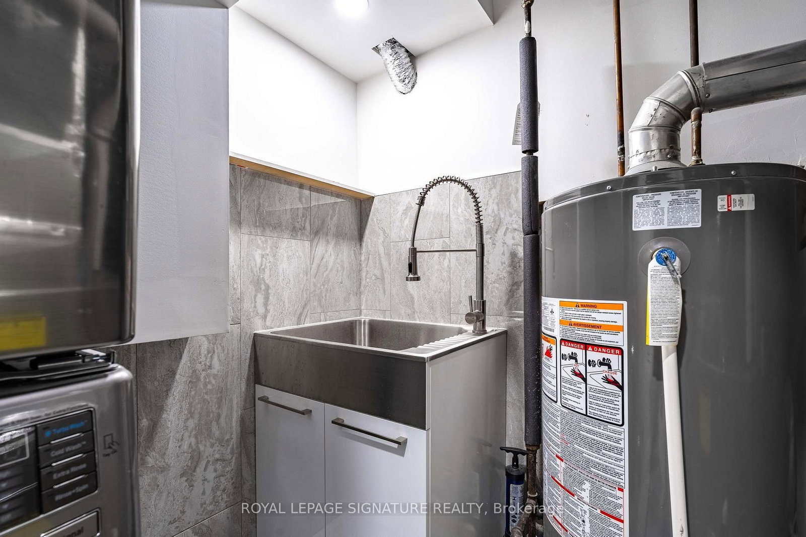 1271 Canford Crescent - Photo 41