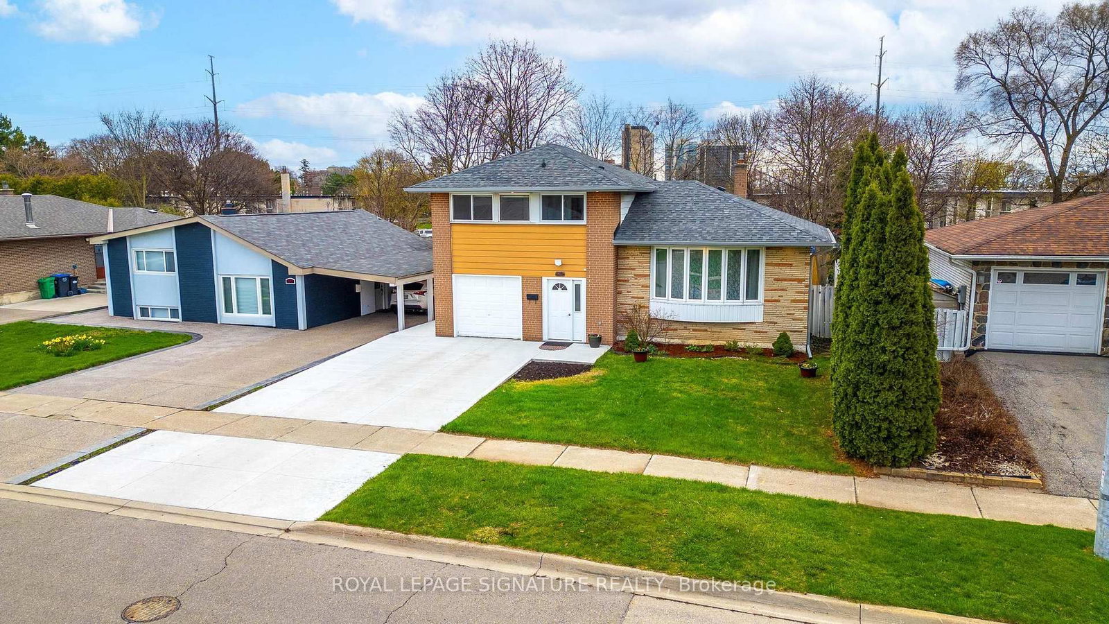 1271 Canford Crescent - Photo 43