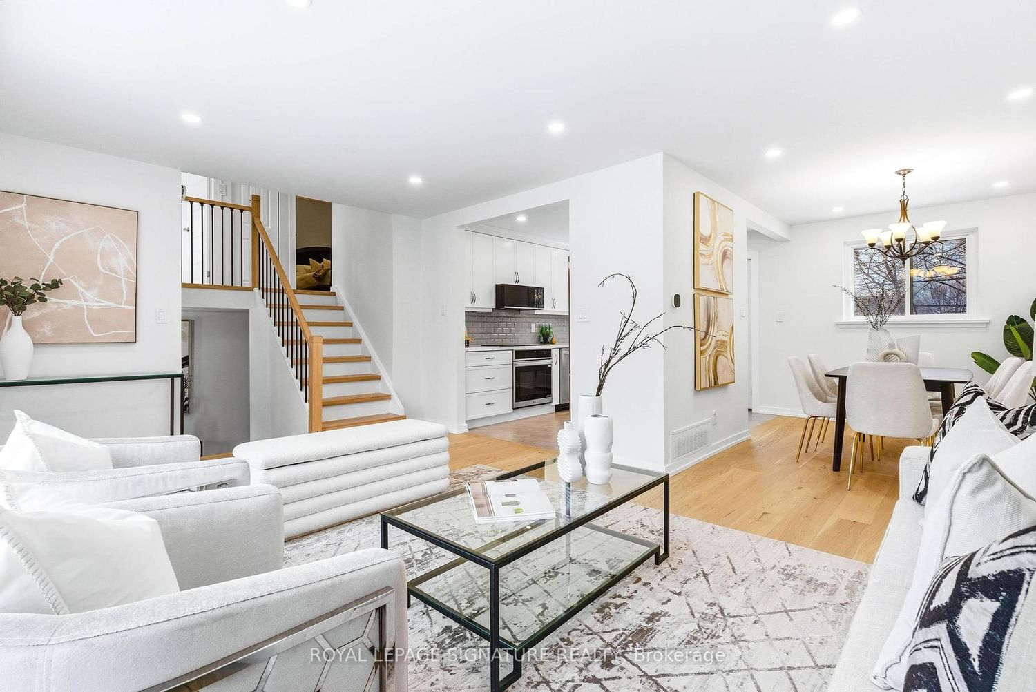 1271 Canford Crescent - Photo 6