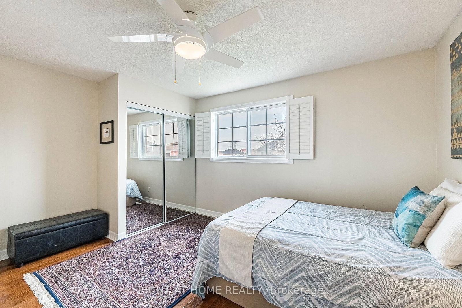 Detached House for sale at 16 Woodside Court, Brampton, Ontario, L6Y 3Z3 - Fletcher's Creek South - MLS: W13012312