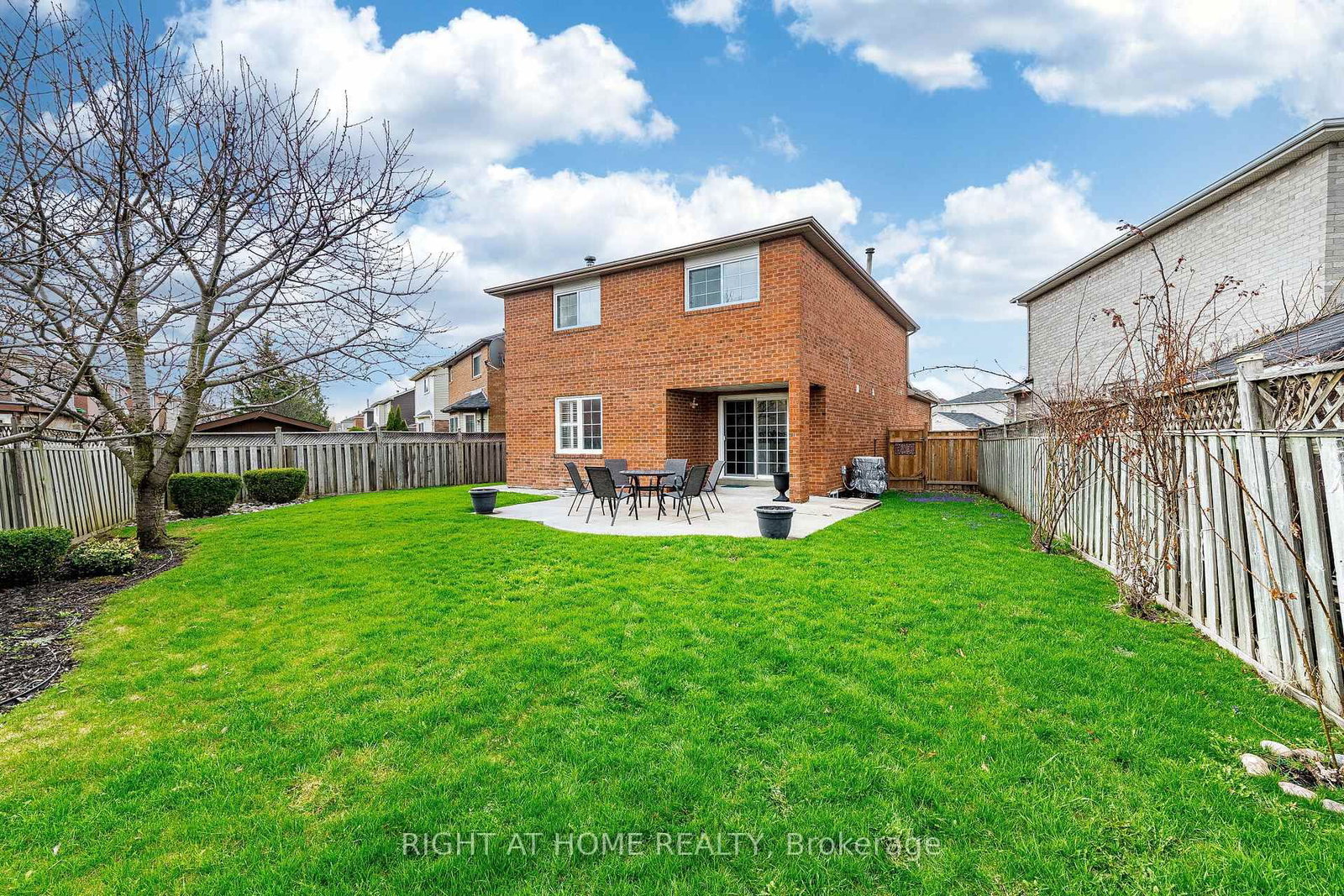 16 Woodside Court • Brampton, ON photo 37