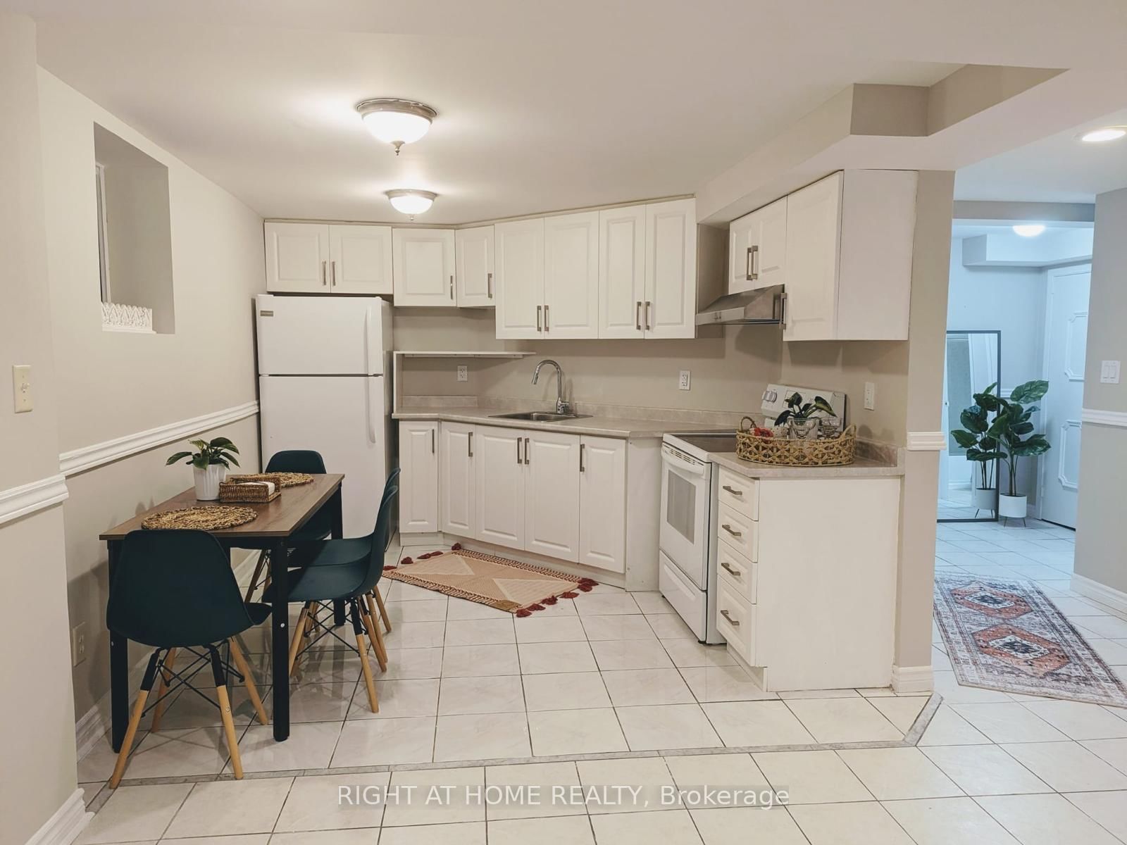 Detached House for sale at 16 Woodside Court, Brampton, Ontario, L6Y 3Z3 - Fletcher's Creek South - MLS: W13012312