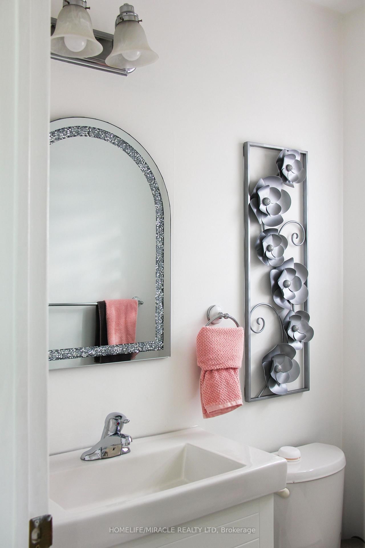 Semi-Detached House for sale at 60 Bushmill Circle, Brampton, Ontario, L7A 0K8 - Fletcher's Meadow - MLS: W13012354