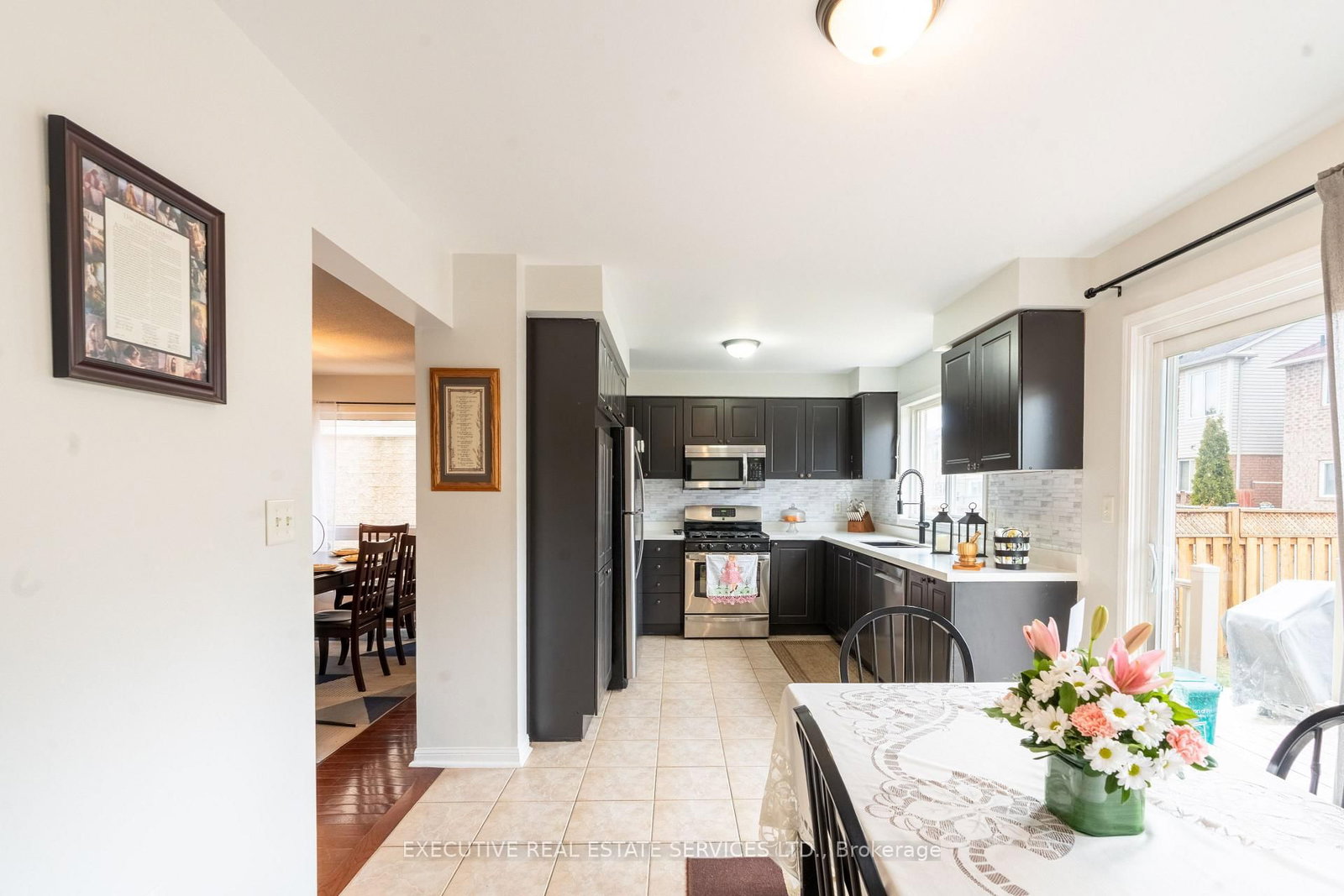 Detached House for sale at 20 Wetmeadow Drive, Brampton, Ontario, L7A 2T6 - Fletcher's Meadow - MLS: W13012384