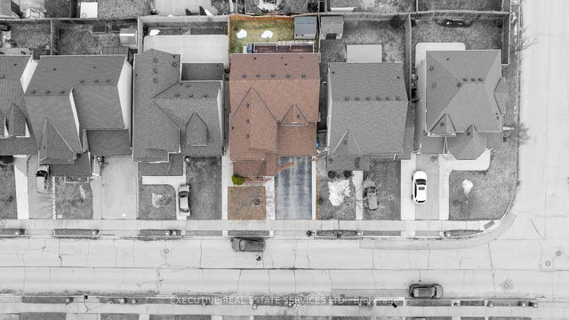 20 Wetmeadow Drive E