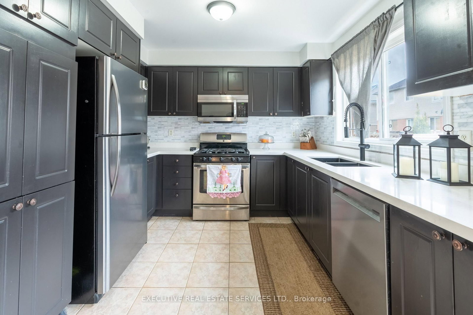 Detached House for sale at 20 Wetmeadow Drive, Brampton, Ontario, L7A 2T6 - Fletcher's Meadow - MLS: W13012384