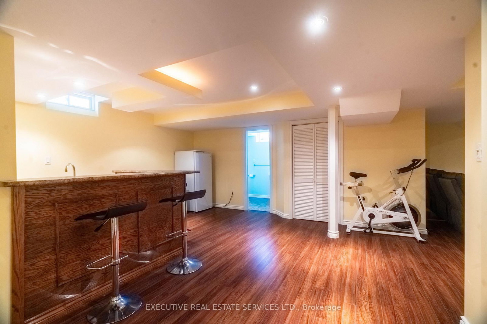 Detached House for sale at 20 Wetmeadow Drive, Brampton, Ontario, L7A 2T6 - Fletcher's Meadow - MLS: W13012384