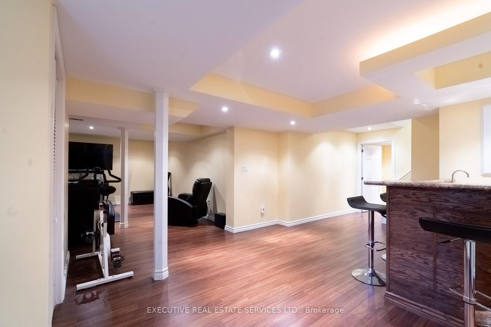 Detached House for sale at 20 Wetmeadow Drive, Brampton, Ontario, L7A 2T6 - Fletcher's Meadow - MLS: W13012384