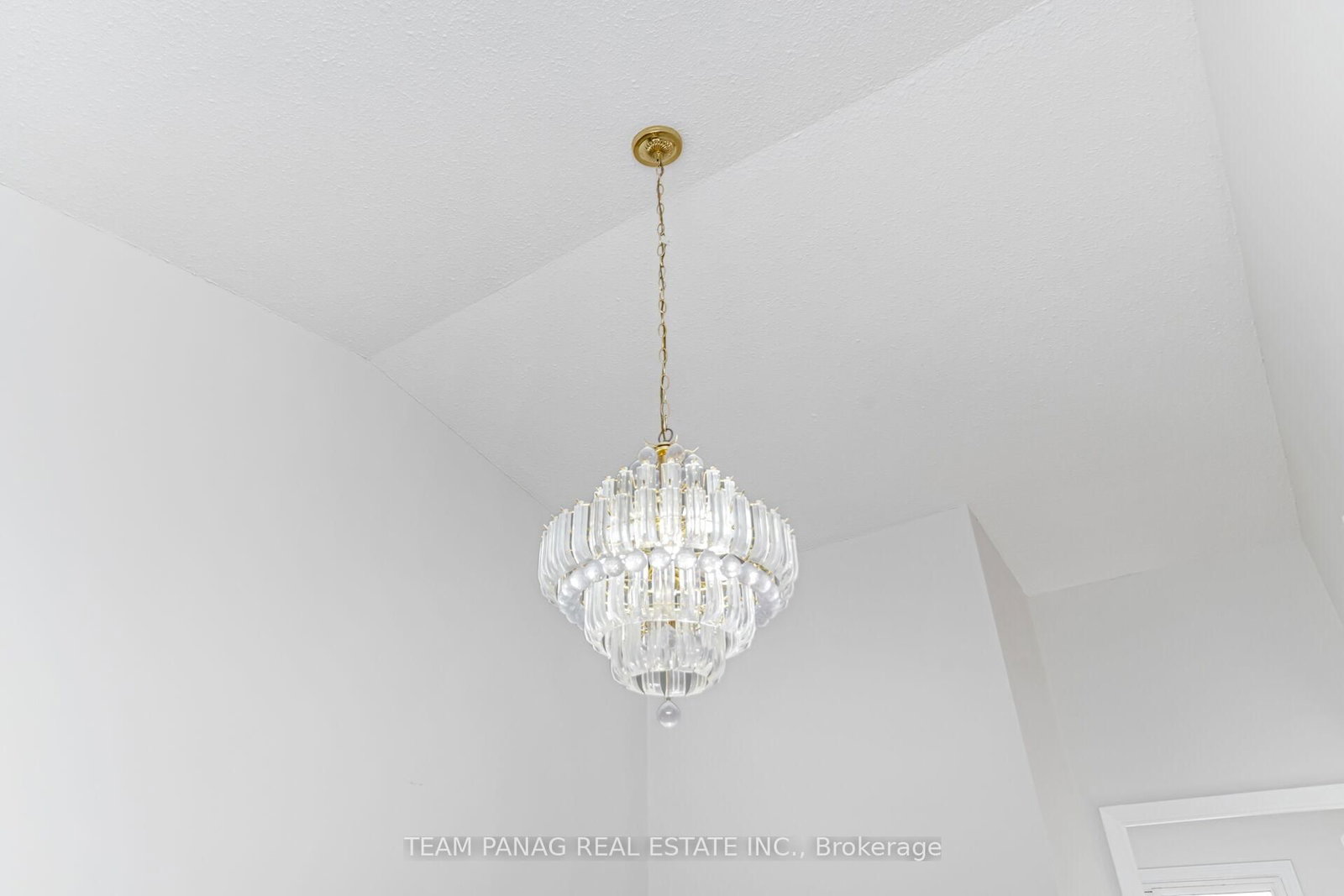 Semi-Detached House for sale at 273 Hansen Road, Brampton, Ontario, L6V 2T5 - Madoc - MLS: W13012440