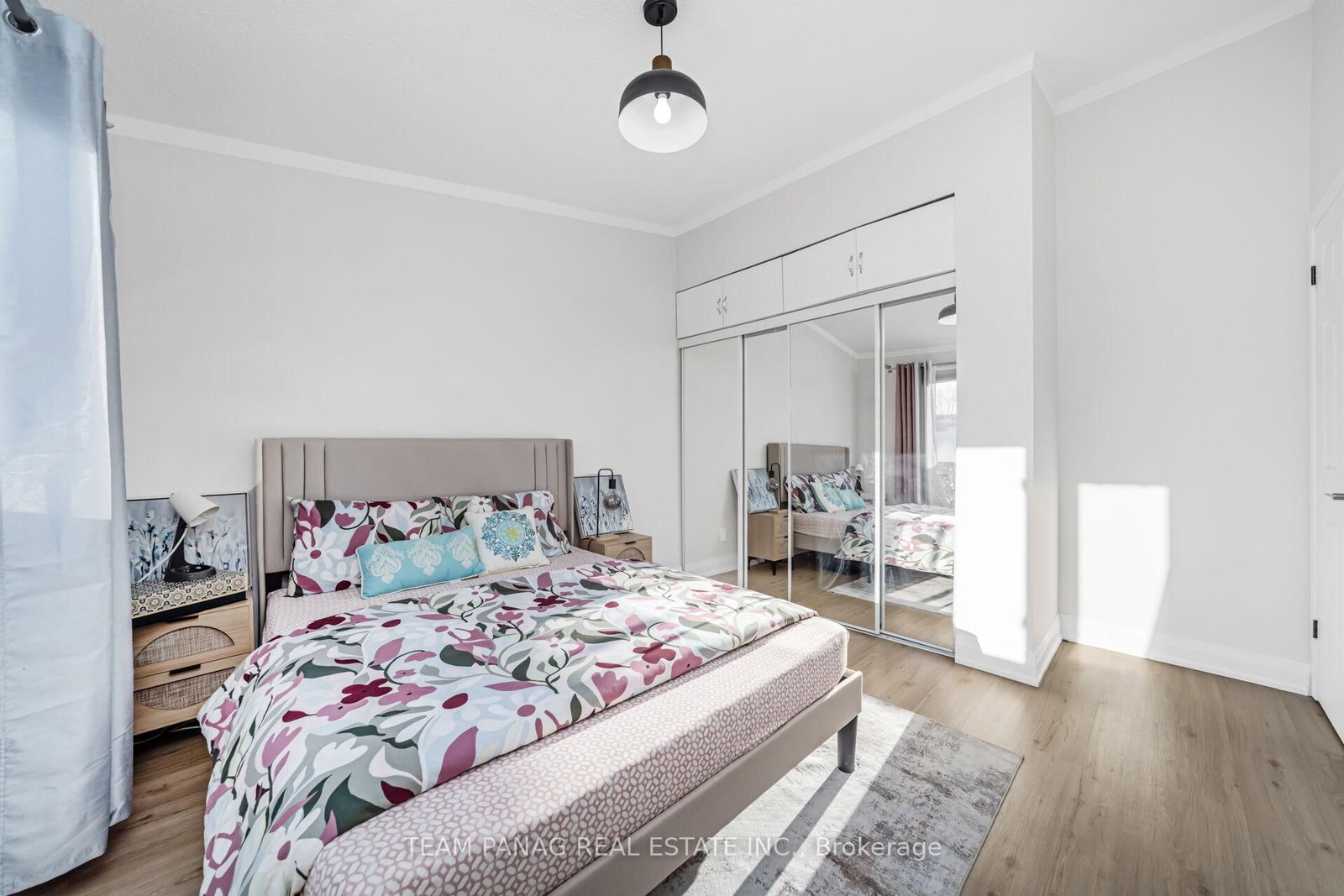 Semi-Detached House for sale at 273 Hansen Road, Brampton, Ontario, L6V 2T5 - Madoc - MLS: W13012440