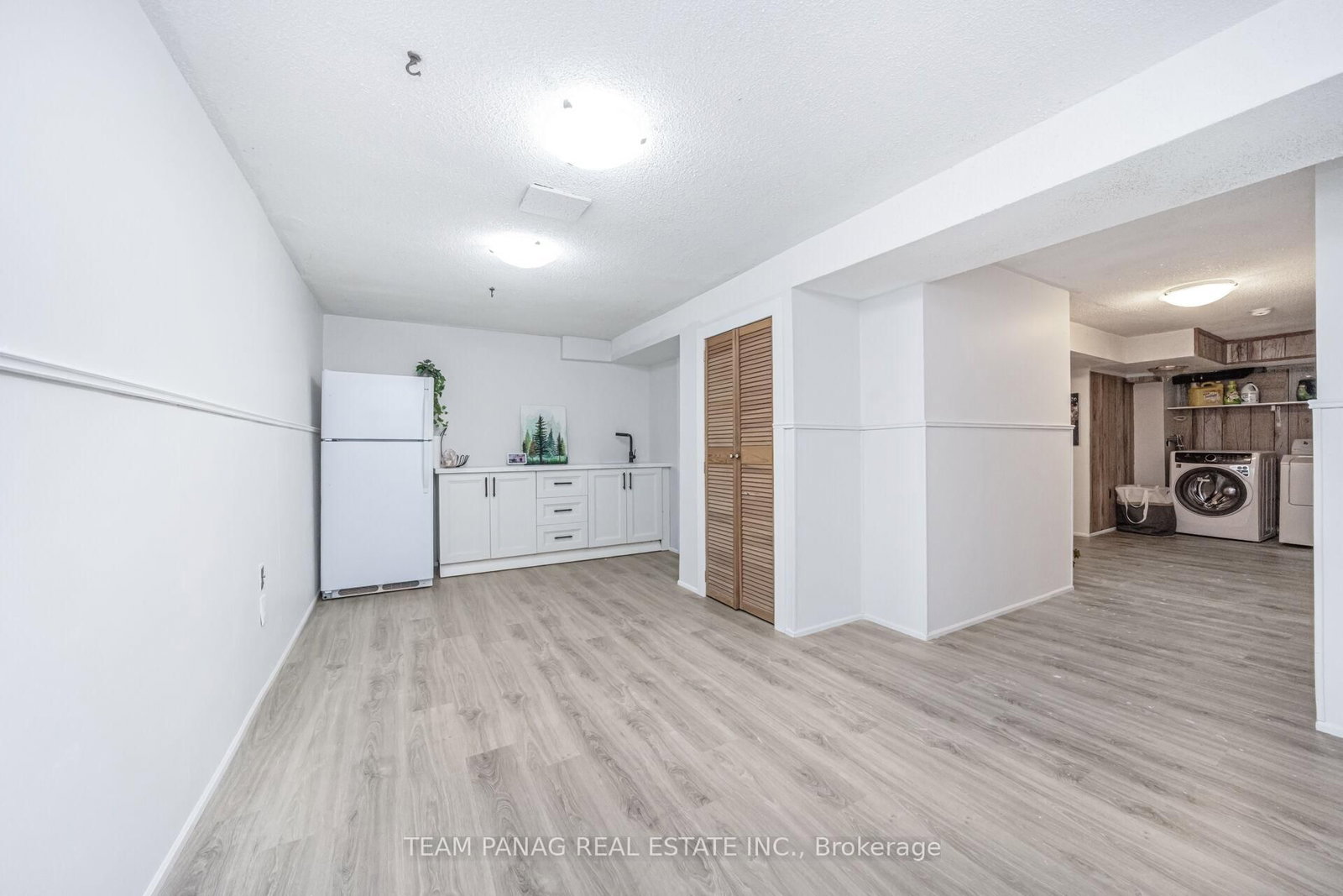 Semi-Detached House for sale at 273 Hansen Road, Brampton, Ontario, L6V 2T5 - Madoc - MLS: W13012440