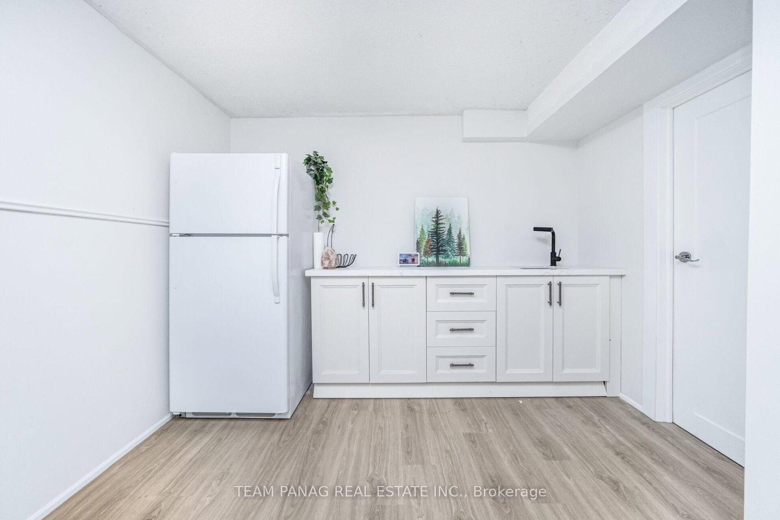 Semi-Detached House for sale at 273 Hansen Road, Brampton, Ontario, L6V 2T5 - Madoc - MLS: W13012440