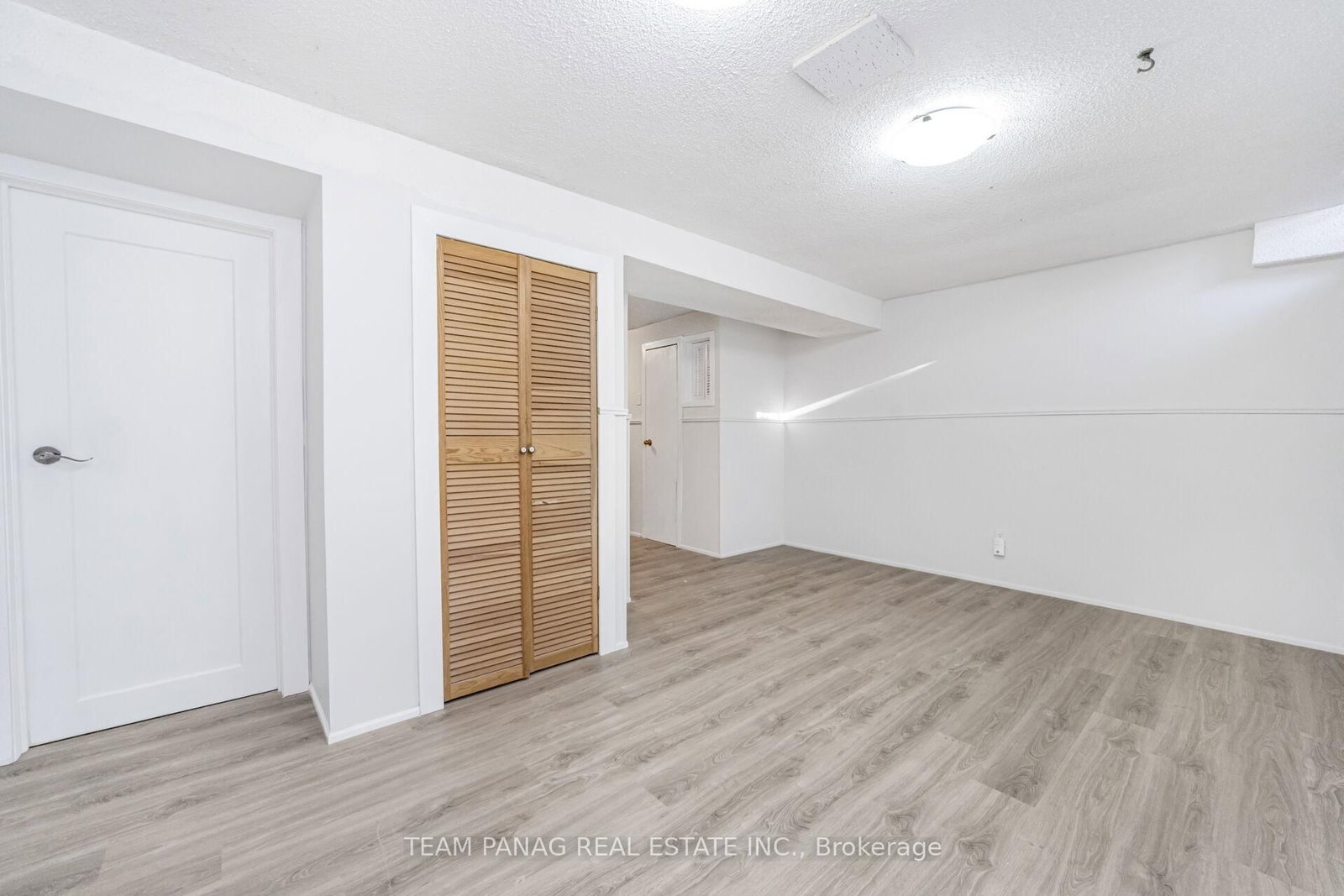 Semi-Detached House for sale at 273 Hansen Road, Brampton, Ontario, L6V 2T5 - Madoc - MLS: W13012440