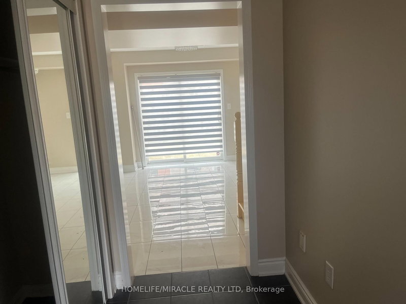 155 Decker Hollow Cres, Brampton, L6X 0L4 | Image 3