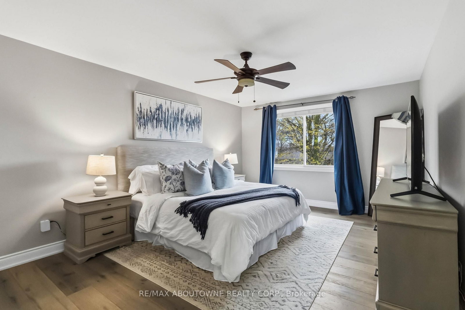 2485 Woburn Crescent - Photo 27