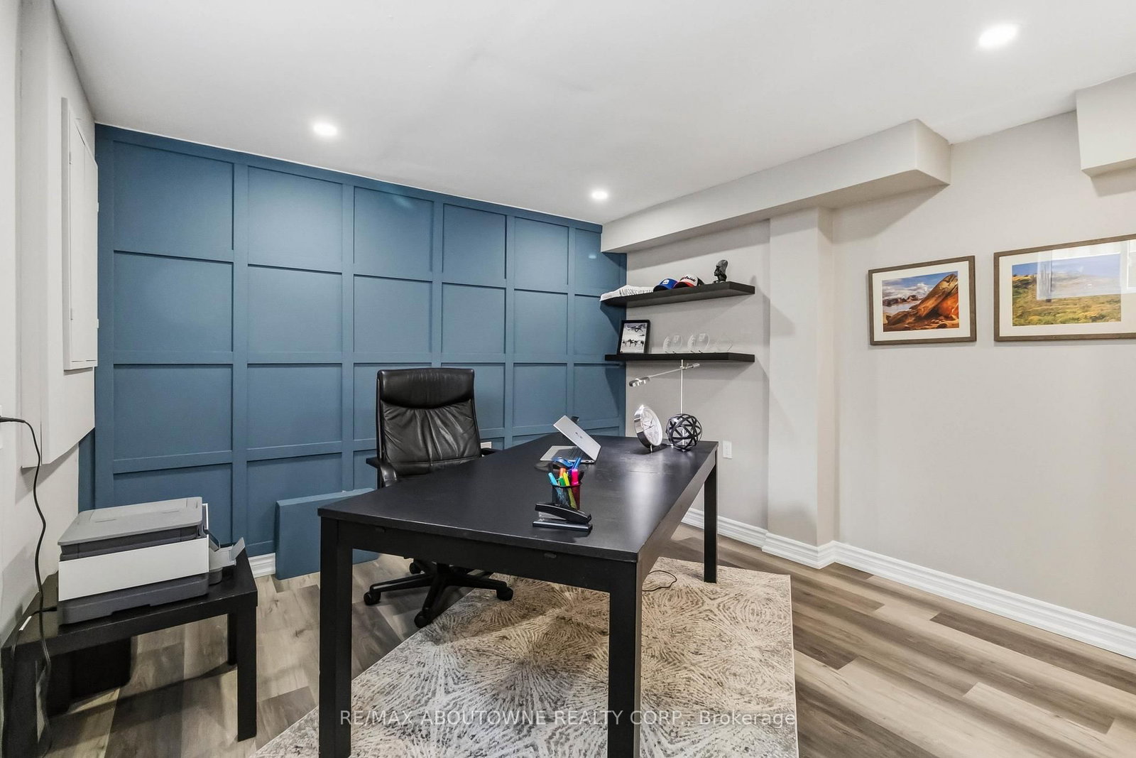 2485 Woburn Crescent - Photo 36