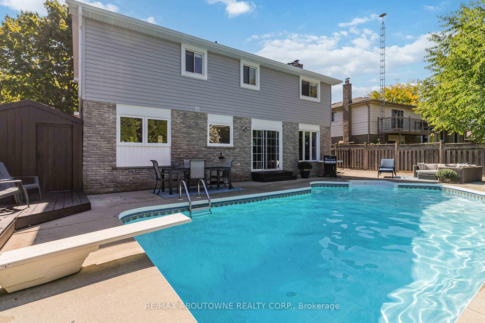 2485 Woburn Crescent - Photo 42