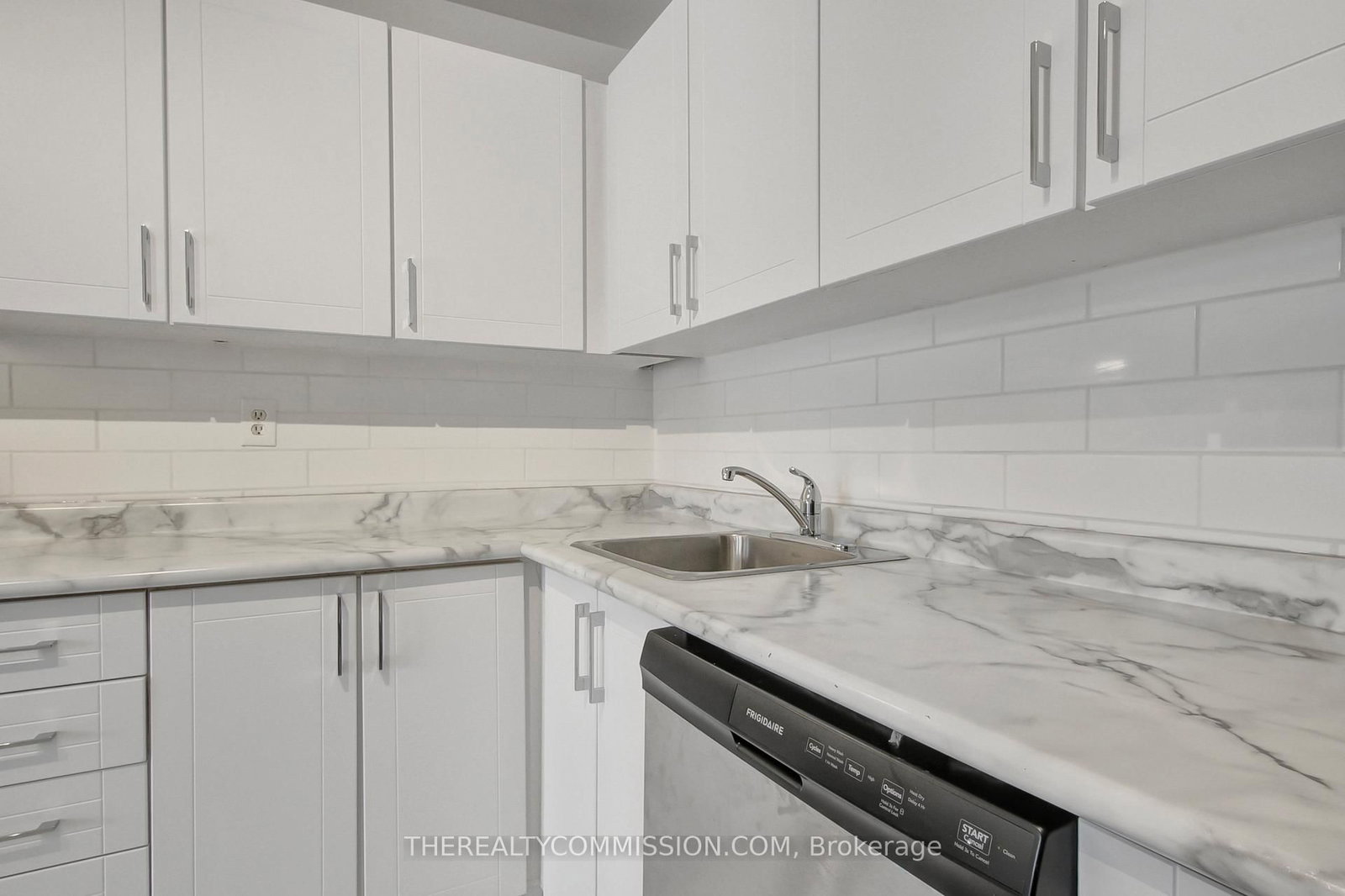 6520 Glen Erin Drive, Unit A - Photo 3