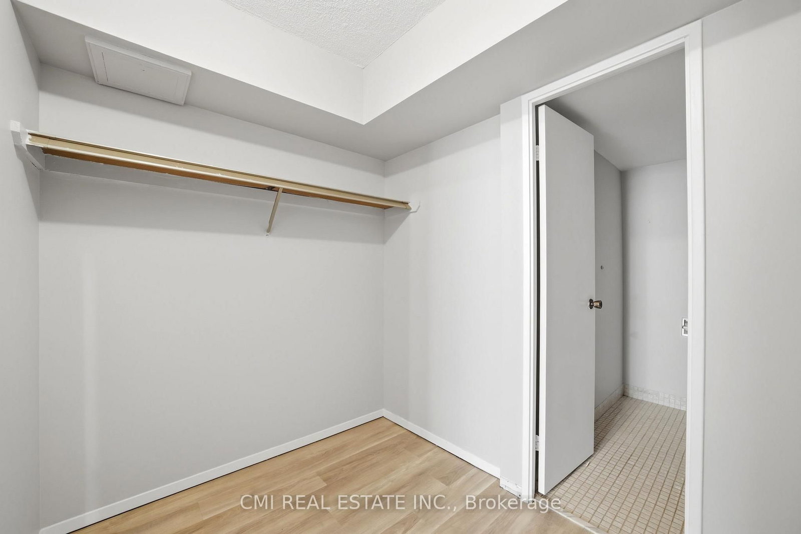 3 Lisa Street, Unit 506 - Photo 27