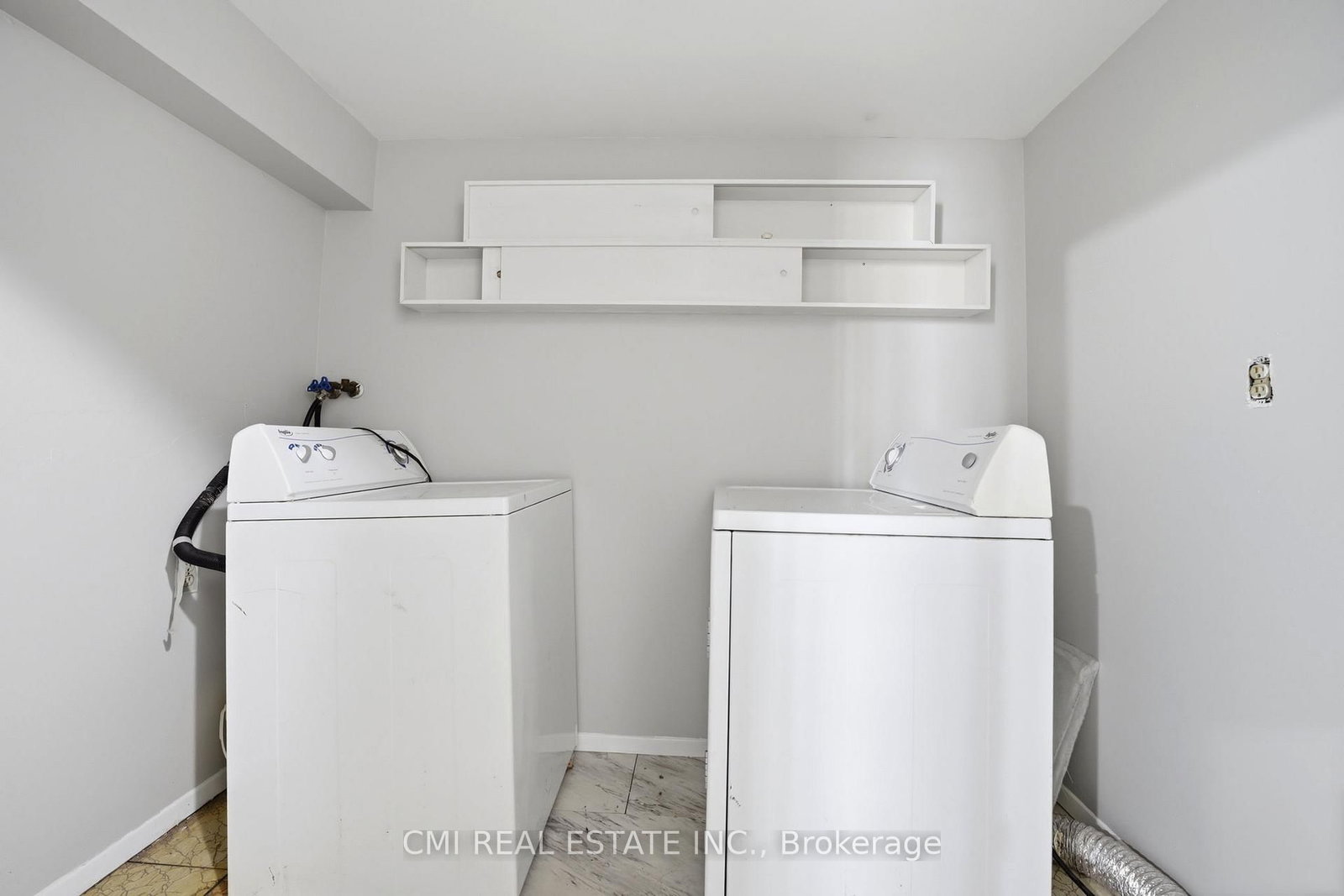 3 Lisa Street, Unit 506 - Photo 32