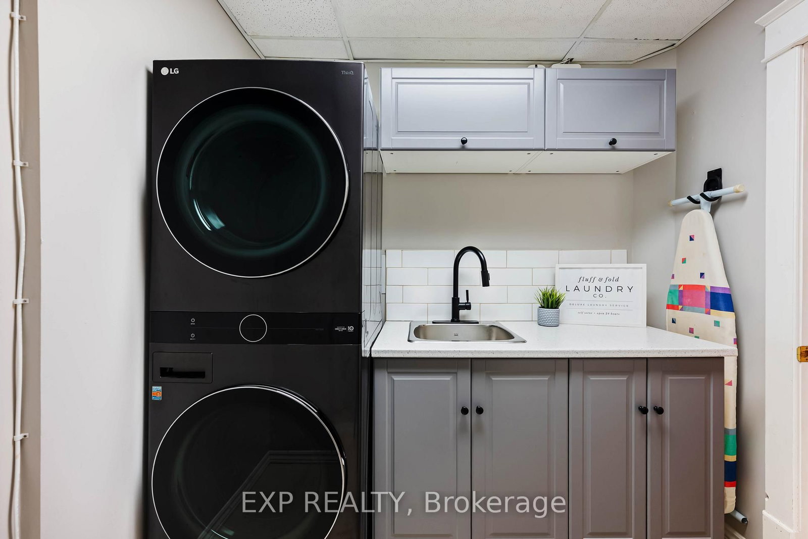 9 Wellington Street - Photo 20