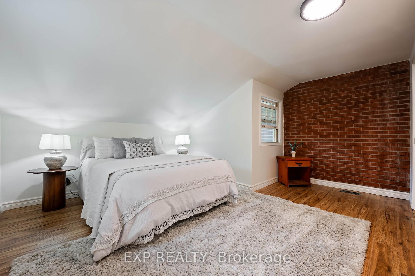 9 Wellington Street - Photo 42