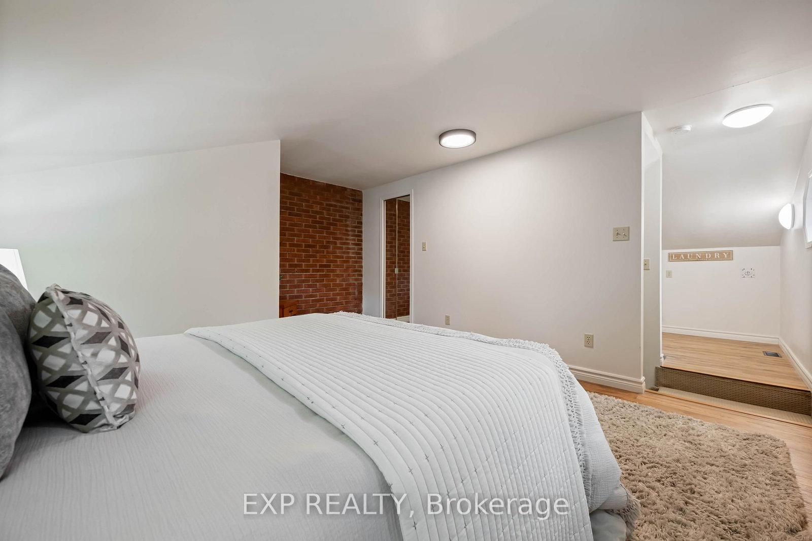 9 Wellington Street - Photo 43