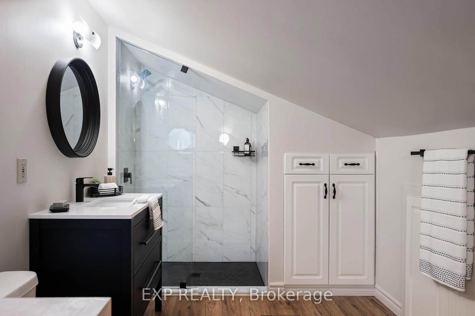 9 Wellington Street - Photo 44