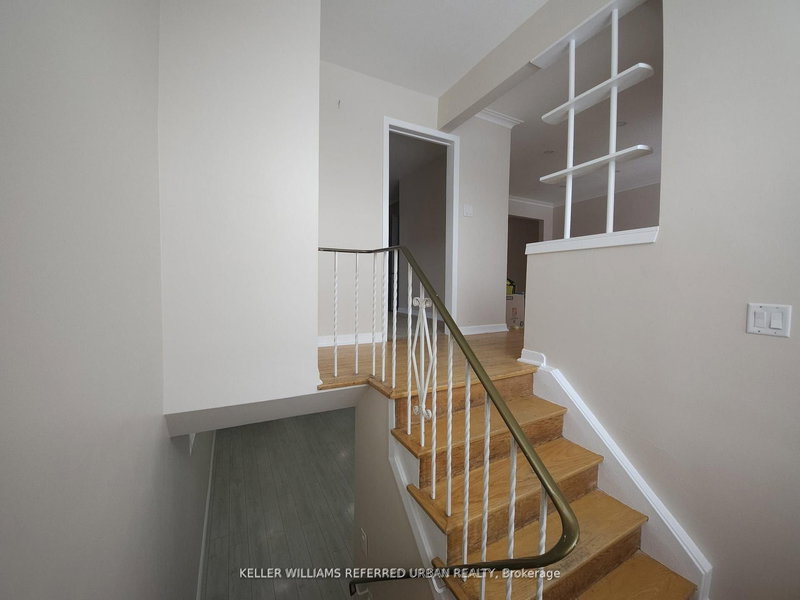 30 Picaro Dr, Toronto, M3N 2B5 | Image 3