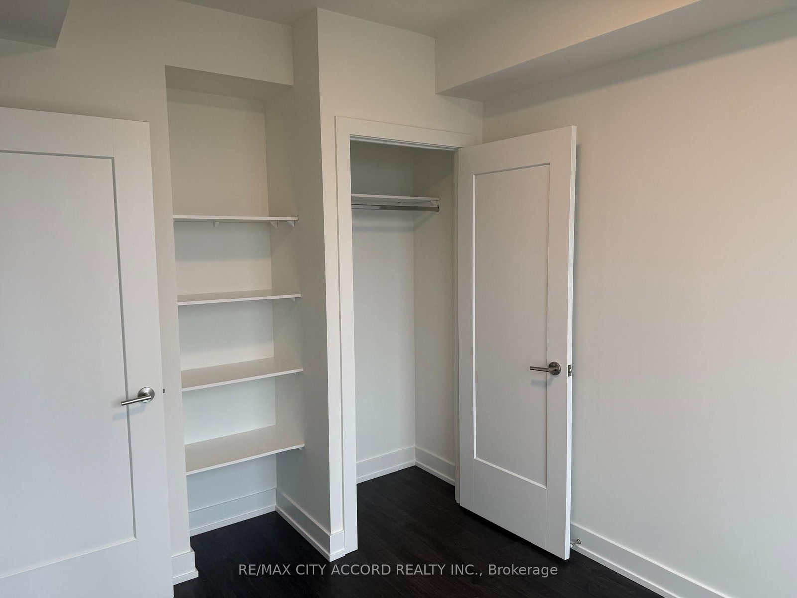 60 Central Park Roadway, Unit 2215 - Photo 13