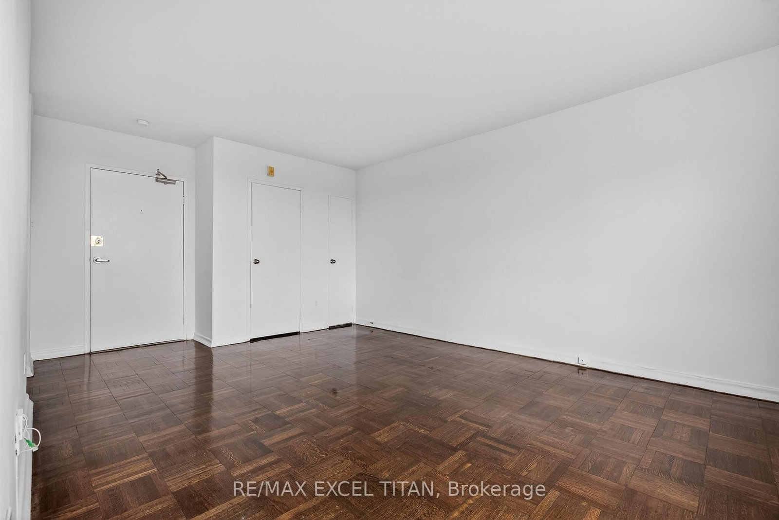 2515 Eglinton Avenue W, Unit 302 - Photo 11