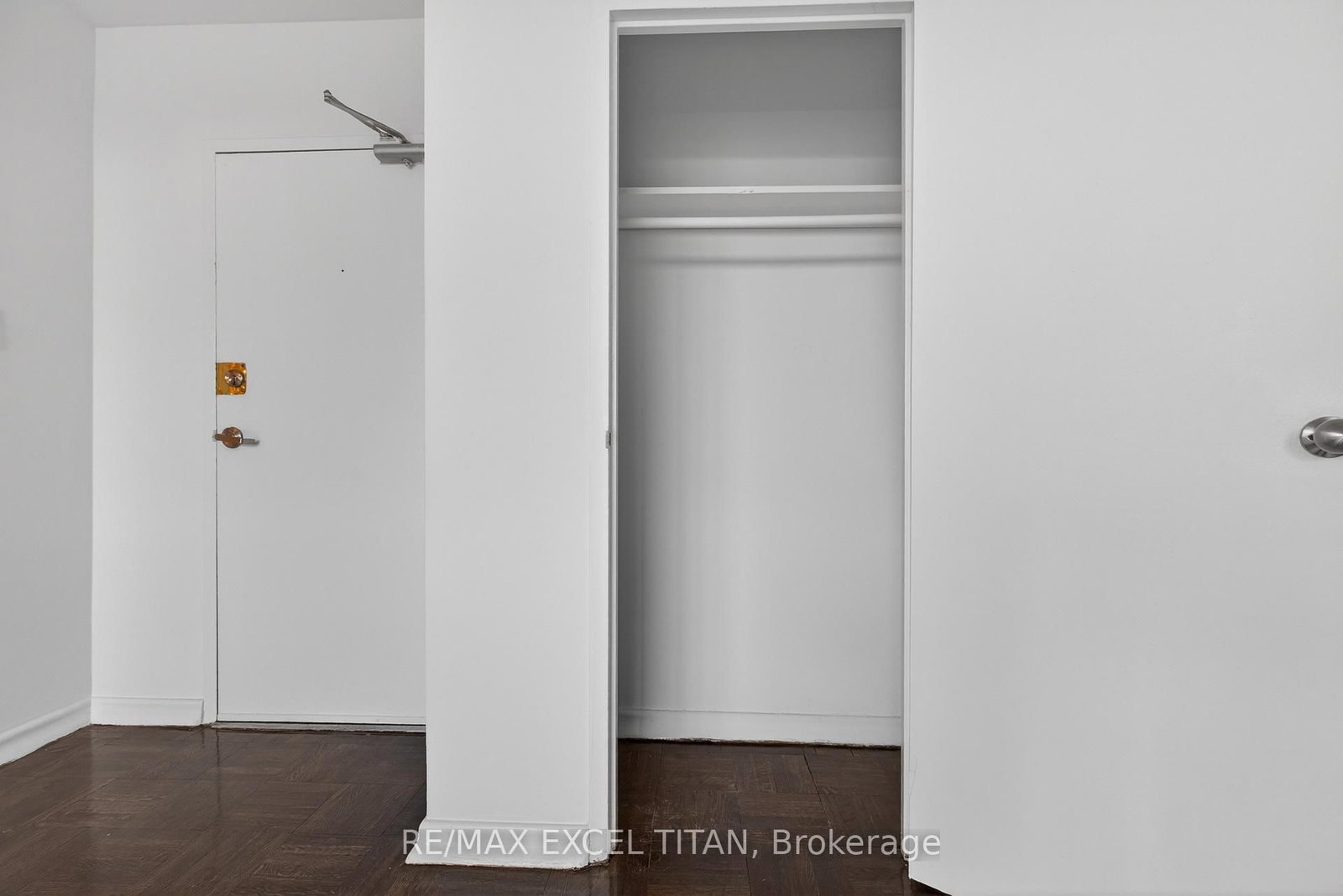 2515 Eglinton Avenue W, Unit 302 - Photo 15