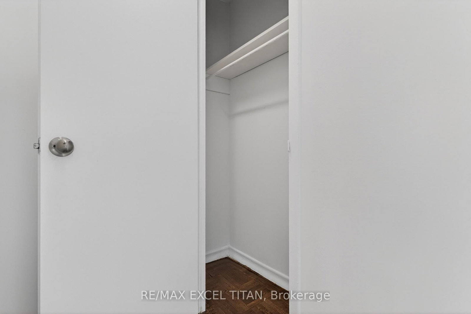 2515 Eglinton Avenue W, Unit 302 - Photo 17