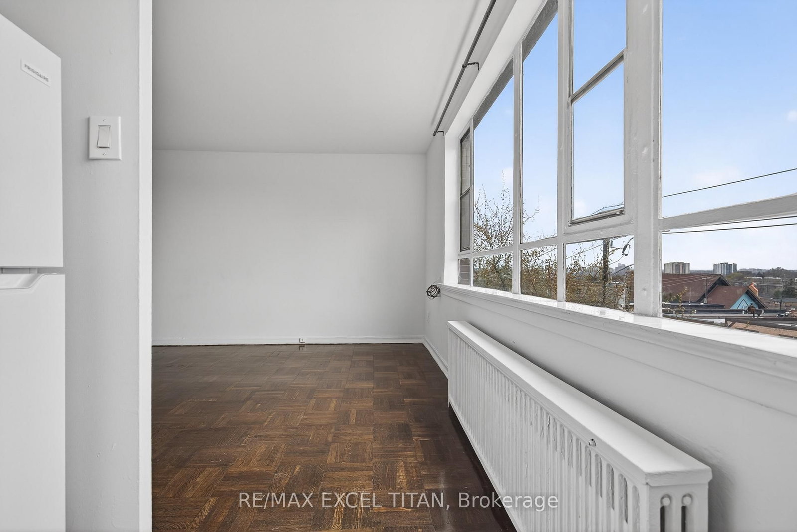 2515 Eglinton Avenue W, Unit 302 - Photo 19