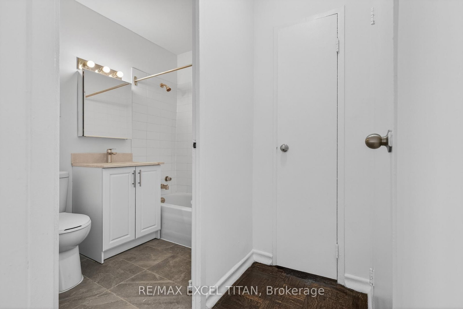 2515 Eglinton Avenue W, Unit 302 - Photo 23