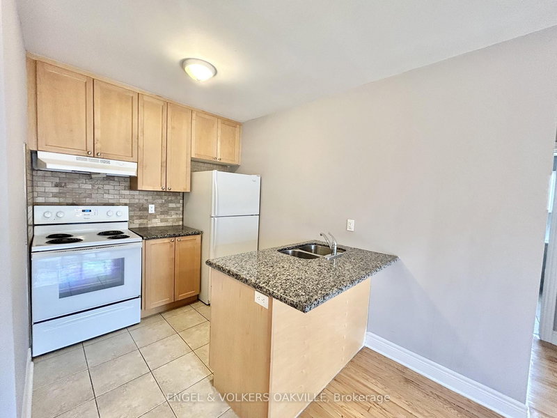 home for lease on 7-80 Twenty Fifth Street