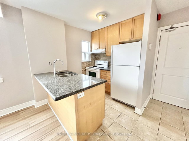 208 - 11 Thirty Third Street