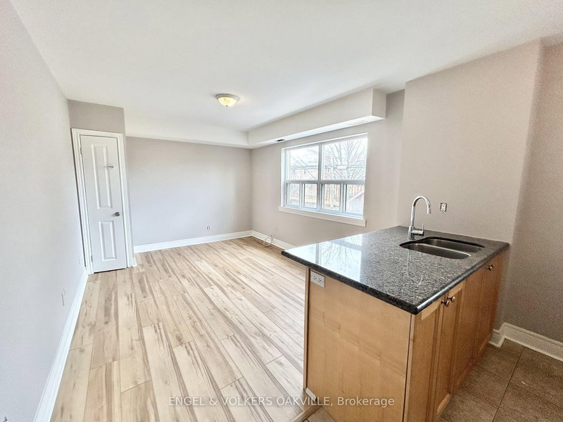 208 - 11 Thirty Third St, Toronto, M8W 3G7 | Image 3