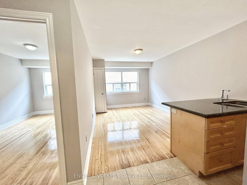 207 - 15 Thirty Third St, Toronto, M8W 3G7 | Image 2
