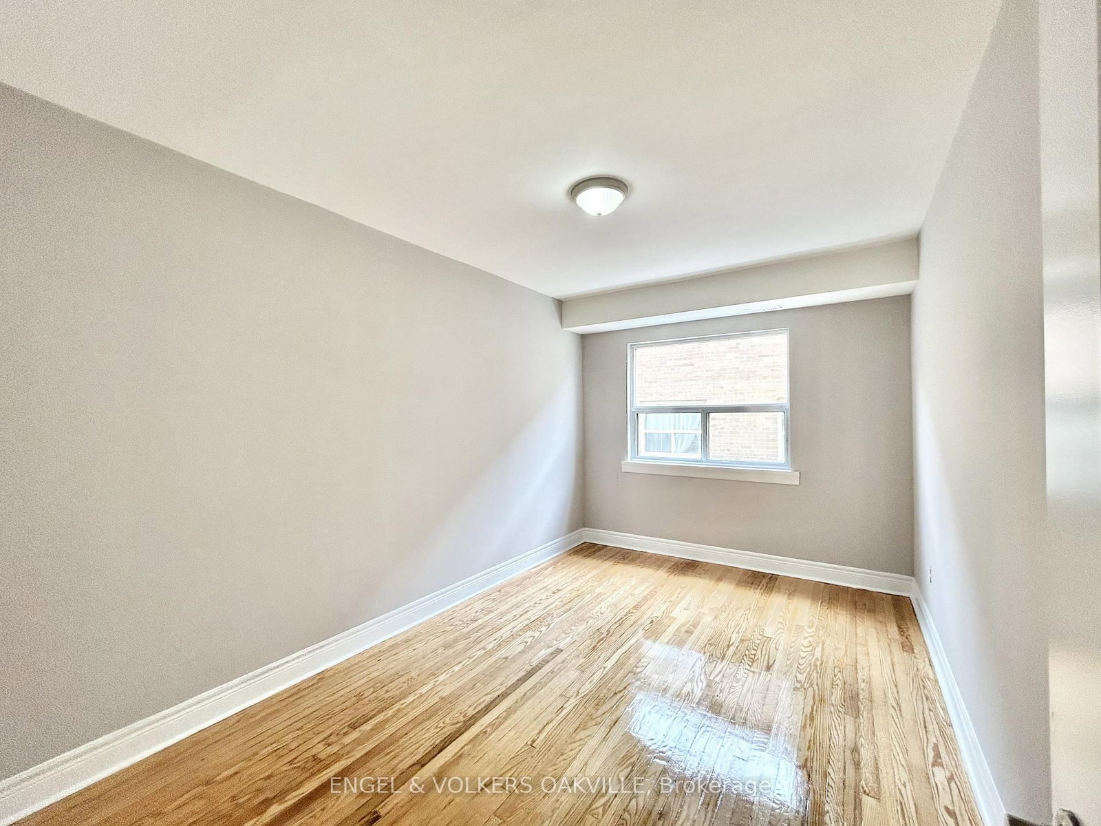 Semi-Detached House for lease at 207-15 Thirty Third Street, Toronto, Ontario, M8W 3G7 - Long Branch - MLS: W13012724