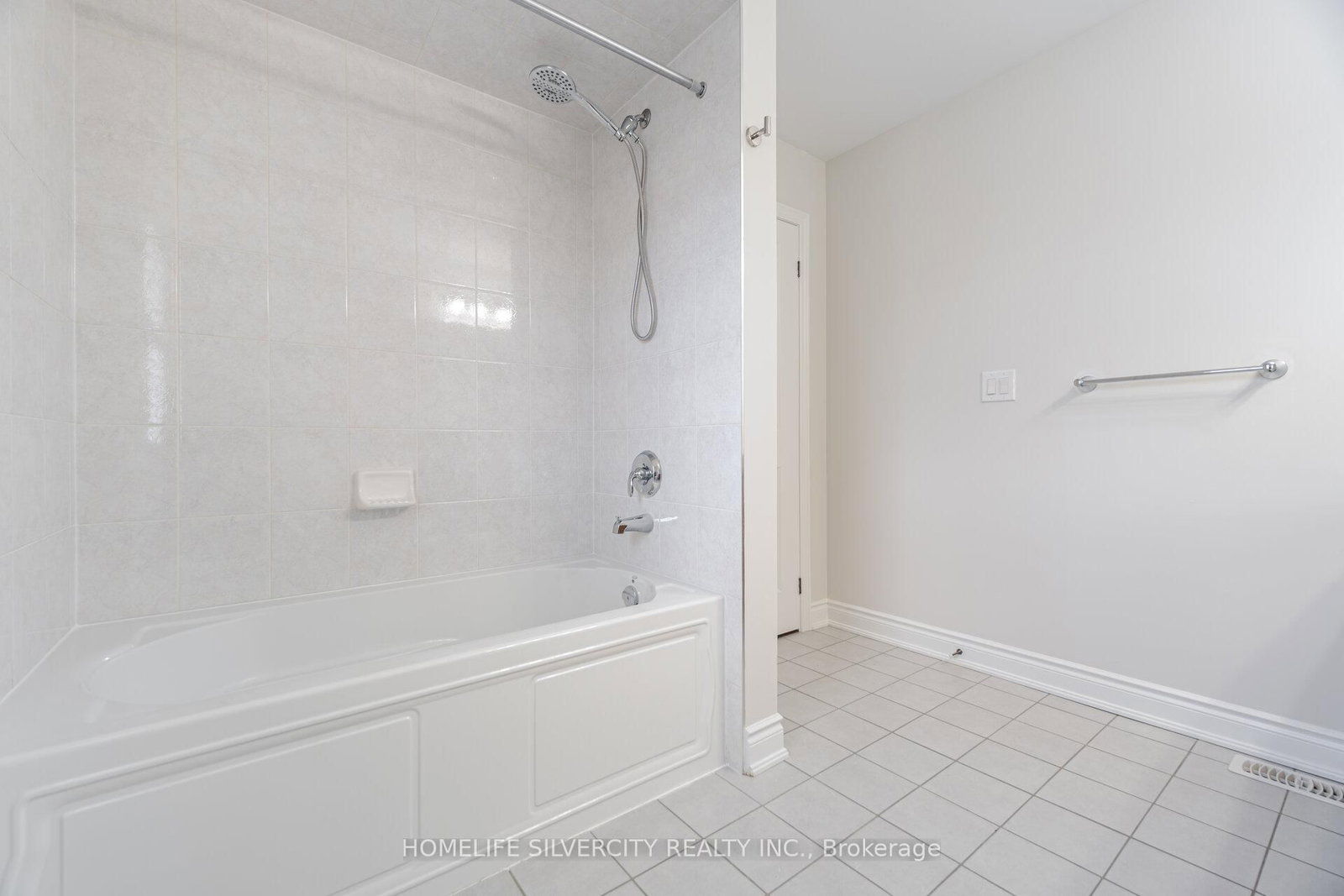 Detached House for sale at 80 Scotchmere Crescent, Brampton, Ontario, L6P 3A6 - Bram East - MLS: W13012768