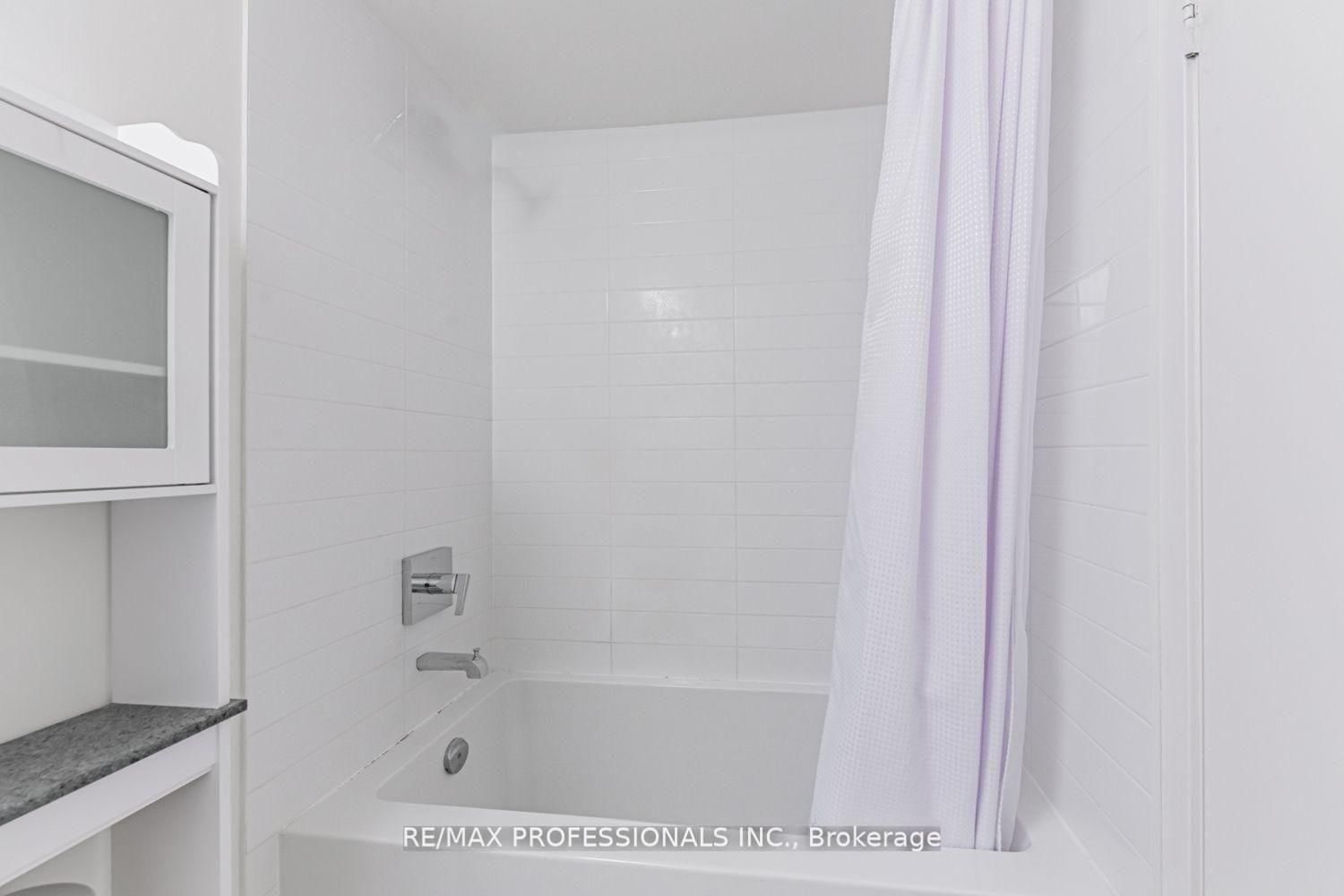 Condo for sale at 313-859 The Queensway, Toronto, Ontario, M8Z 1N8 - Stonegate-Queensway - MLS: W13012828